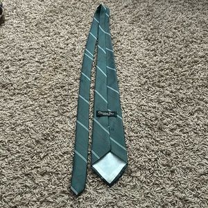Dior Men’s tie ✨
